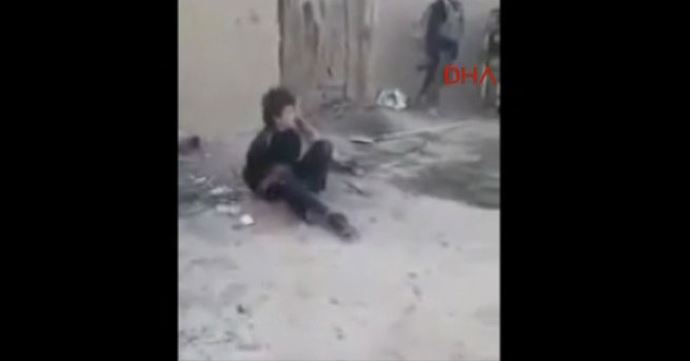 Iraklı milislerden kan donduran infaz! Iraklı milislerden kan donduran infaz!