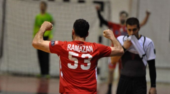 Kartal zirveyi bırakmıyor Kartal zirveyi bırakmıyor