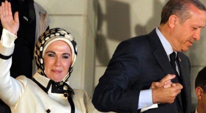 Cumhurbaşkanı Erdoğan ve eşi Son Mektup filmini izledi Cumhurbaşkanı Erdoğan ve eşi Son Mektup filmini izledi