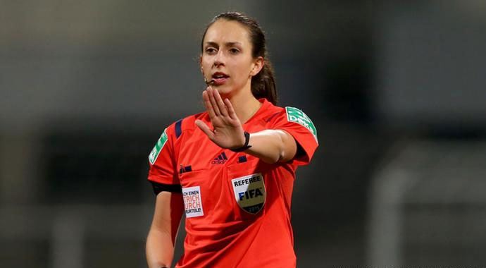 UEFA tarihinde bir ilk UEFA tarihinde bir ilk