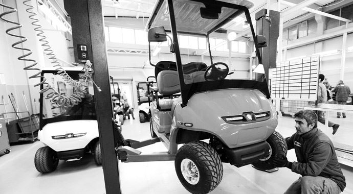 2015&#039;e rekorla başlayan otomotiv 7 yılın zirvesinde