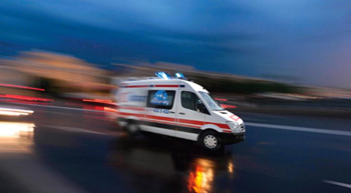Otomobil şarampole uçtu: 2 ölü 2 yaralı