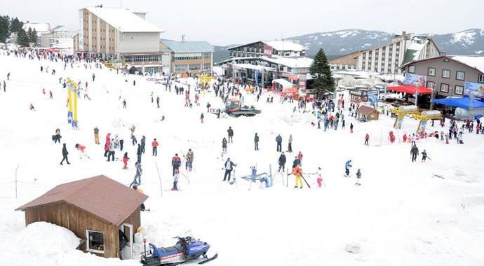 Uludağ'a dün gece 70 santim kar yağdı Uludağ'a dün gece 70 santim kar yağdı