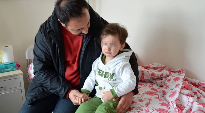 2 yaşındaki çocuğun burnundan çıktı