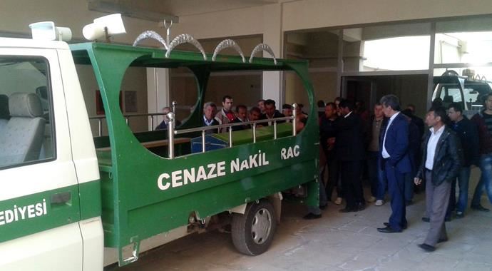 Sünnet düğününe gidenleri taşıyan otobüs devrildi: 1 ölü, 7 yaralı