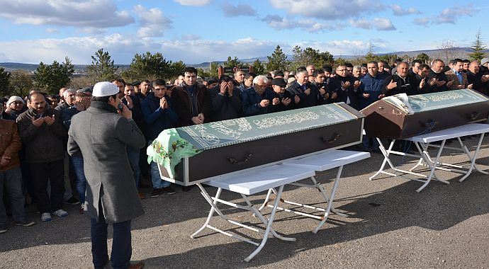Zihinsel engelli kızı ve anneyi ölüm uykuda yakaladı Zihinsel engelli kızı ve anneyi ölüm uykuda yakaladı