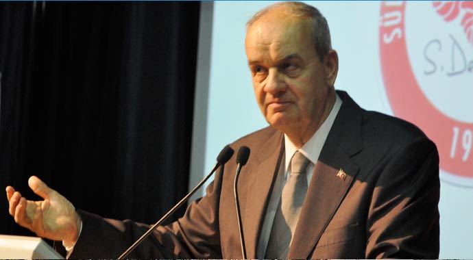 İlker Başbuğ: Türkiye hukuk devleti falan değil İlker Başbuğ: Türkiye hukuk devleti falan değil