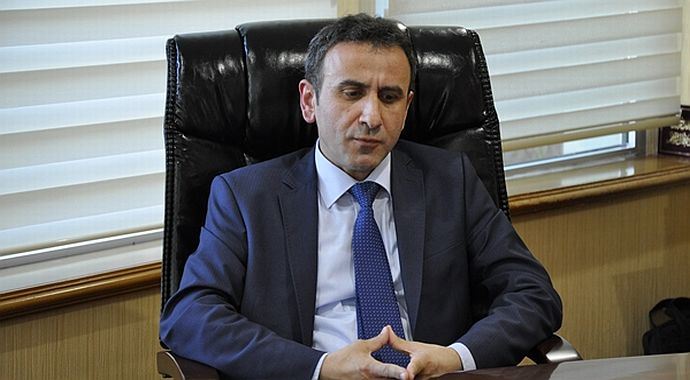 Ramazan Minder 'Türk Halkı okumuyor lafı cahilcedir' Ramazan Minder 'Türk Halkı okumuyor lafı cahilcedir'