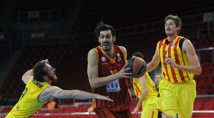 Galatasaray evinde fark yedi Galatasaray evinde fark yedi