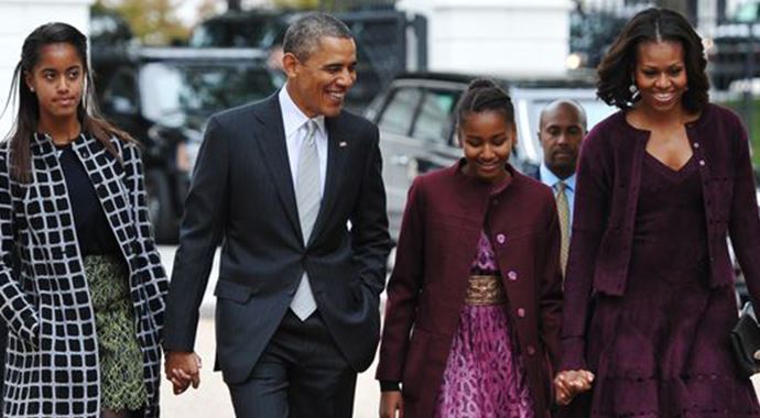 Obama ailesinin yıllık geliri açıklandı Obama ailesinin yıllık geliri açıklandı