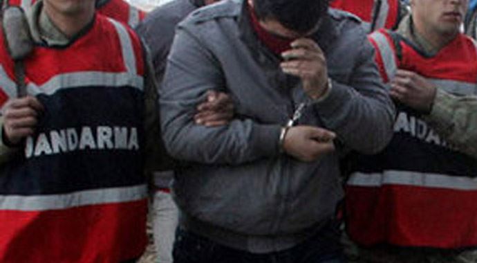 Hırsızlar jandarmadan kaçamadı Hırsızlar jandarmadan kaçamadı