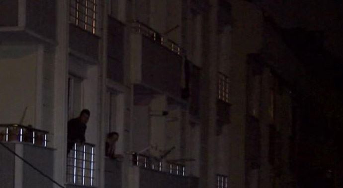 Hırsızlar mahalleleri elektriksiz bıraktı Hırsızlar mahalleleri elektriksiz bıraktı