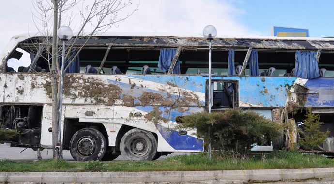 Eskişehir'de otobüs devrildi: 21 yaralı Eskişehir'de otobüs devrildi: 21 yaralı