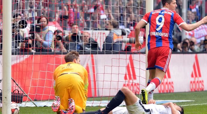 Bayern Münih şampiyon gibi Bayern Münih şampiyon gibi