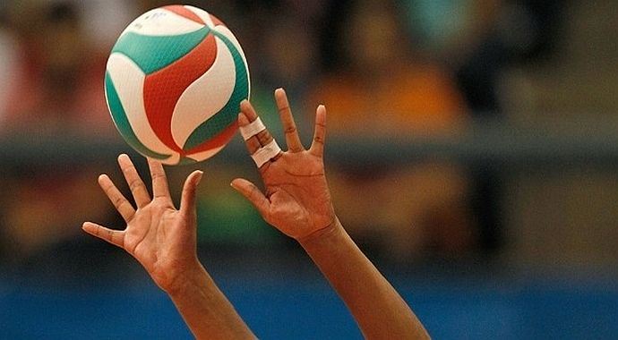 Galatasaray'ı deviren Vakıfbank finalde! Galatasaray'ı deviren Vakıfbank finalde!