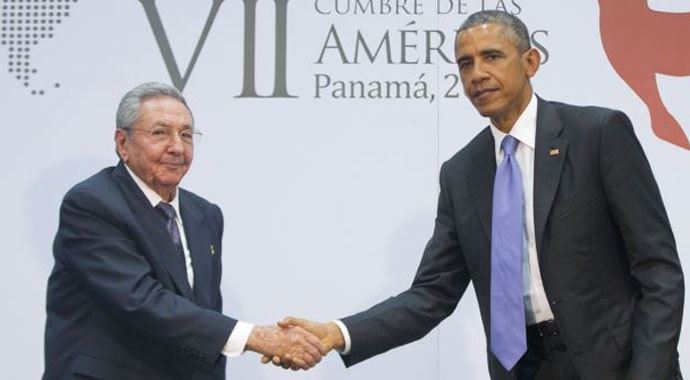 Obama ve Castro arasında tarihi görüşme Obama ve Castro arasında tarihi görüşme
