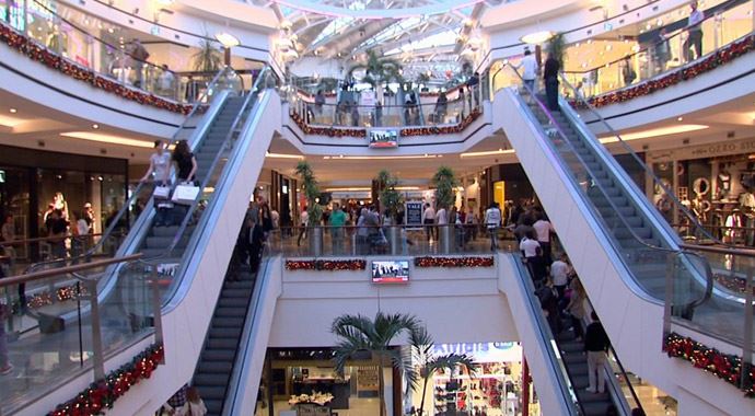 AVM'lerde kanun işlemiyor AVM'lerde kanun işlemiyor