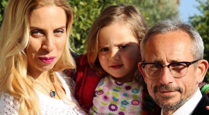 Casalini'nin eşi ve kızıyla bisiklet keyfi Casalini'nin eşi ve kızıyla bisiklet keyfi