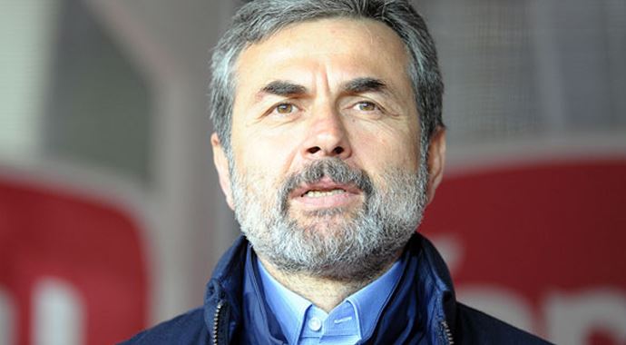 Aykut Kocaman, Fenerbahçe otobüsüne yapılan saldırı hakkında konuştu Aykut Kocaman, Fenerbahçe otobüsüne yapılan saldırı hakkında konuştu