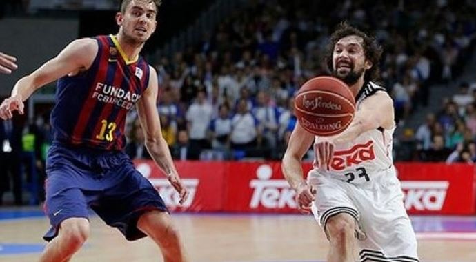 Real Madrid Barça'yı parçaladı