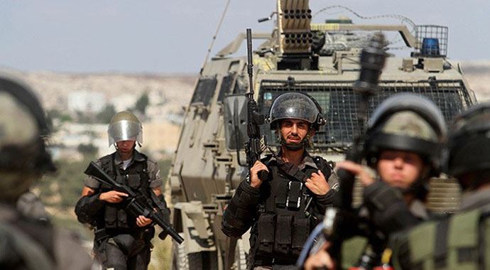 İsrail, Batı Şeria'da 2 Türk vatandaşını tutukladı İsrail, Batı Şeria'da 2 Türk vatandaşını tutukladı