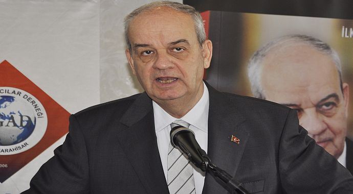 İlker Başbuğ 'Silahların gölgesinde görüşme olmaz' İlker Başbuğ 'Silahların gölgesinde görüşme olmaz'