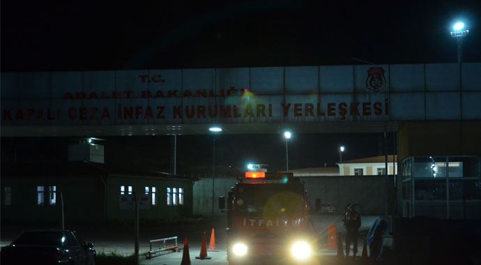 Kandıra valisinden cezaevi yangını ile ilgili açıklama