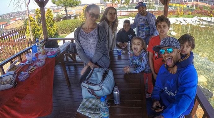 Melo'dan 'aile babası' fotoğrafı Melo'dan 'aile babası' fotoğrafı