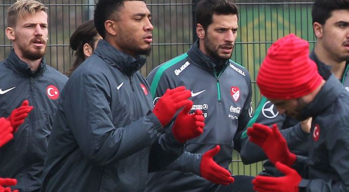 Kazım&#039;dan Kuyt&#039;a meydan okuma