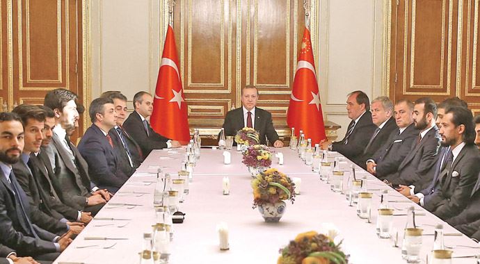 Süper Lig&#039;in kaptanları Cumhurbaşkanı Erdoğan&#039;ın huzuruna çıktı