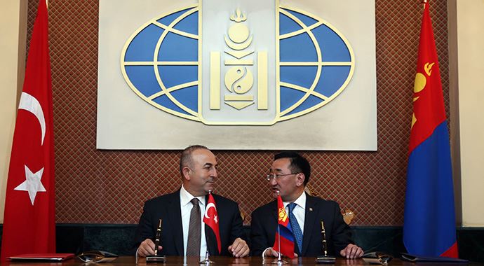 Bakan Çavuşoğlu, Moğolistanlı Bakan Purevsuren ile görüştü Bakan Çavuşoğlu, Moğolistanlı Bakan Purevsuren ile görüştü