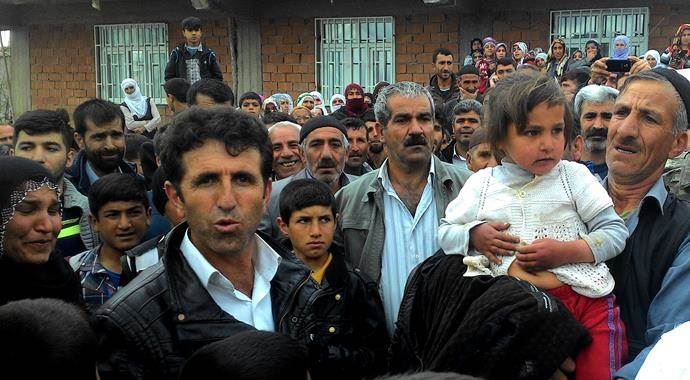 Kaybolan küçük kız 20 saat sonra kayalıkların arkasında bulundu