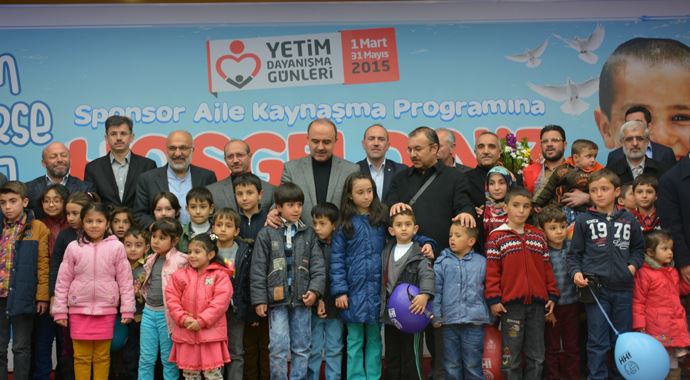 Konya&#039;da, yetimler için toplandılar