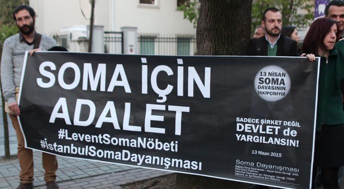 Soma Holding önünde eylem