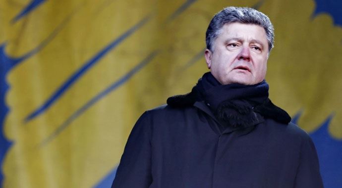 Poroşenko ile Merkel telefonda görüştü Poroşenko ile Merkel telefonda görüştü