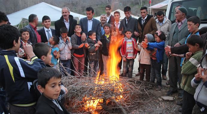 Nisan ayında yağan kar düğünleri vurdu Nisan ayında yağan kar düğünleri vurdu