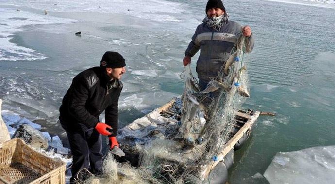 15 Nisan itibariyle denizlerde genel av yasağı dönemi