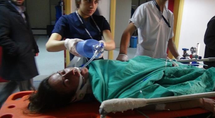 Sincarlı kadın kendini iple tavana astı Sincarlı kadın kendini iple tavana astı