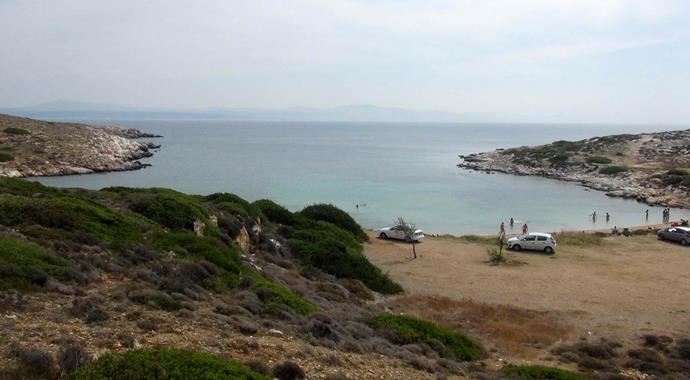 Dünyaca ünlü Akvaryum Koyu'nu demir kapıyla kapattı Dünyaca ünlü Akvaryum Koyu'nu demir kapıyla kapattı