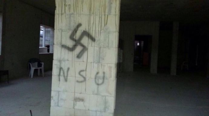 Yine Almanya, yine mülteci yurduna saldırı