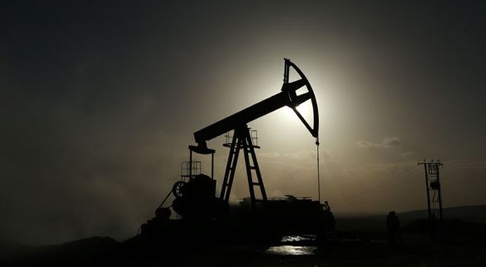 Mart'ta küresel petrol arzı arttı Mart'ta küresel petrol arzı arttı