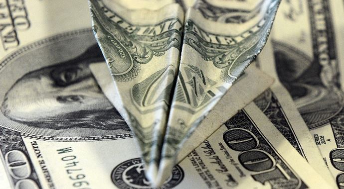 Dolar rekor üstüne rekor kırmaya devam ediyor Dolar rekor üstüne rekor kırmaya devam ediyor