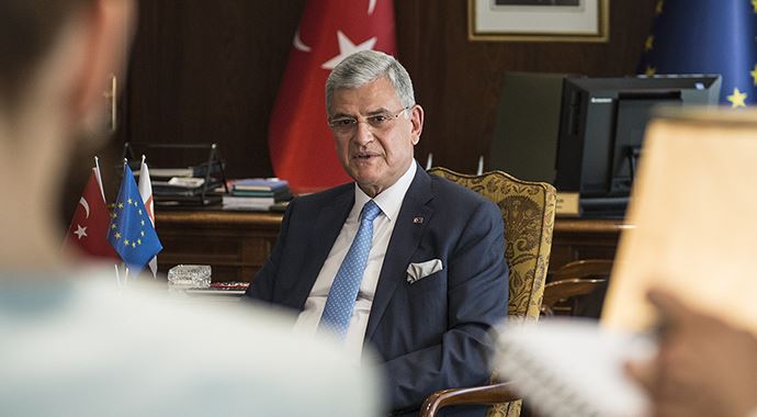 Bakan Bozkır: 'Karar zarfını aynı şekilde iade edeceğiz' Bakan Bozkır: 'Karar zarfını aynı şekilde iade edeceğiz'