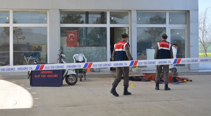 İstanbul'da vahşet! Arkadaşını baltayla öldürüp...