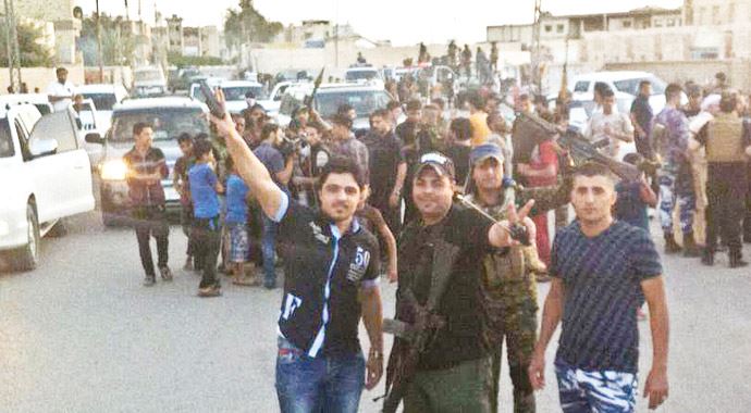 10 gün örgütte kalan Alman gazeteci: IŞİD eşi görülmemiş katliam hazırlığında 10 gün örgütte kalan Alman gazeteci: IŞİD eşi görülmemiş katliam hazırlığında