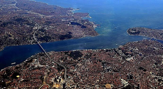 İstanbul'da toplantı ve gösteri yürüyüşü alanları belirlendi İstanbul'da toplantı ve gösteri yürüyüşü alanları belirlendi