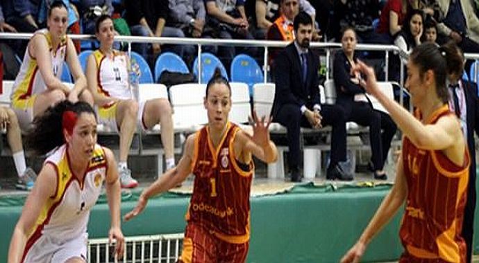 Galatasaray güle oynaya yarı finalde! Galatasaray güle oynaya yarı finalde!