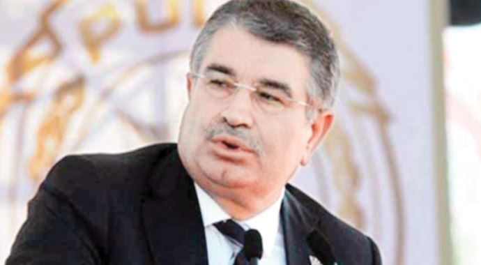 Şahin kurduğu partiden istifa etti Şahin kurduğu partiden istifa etti
