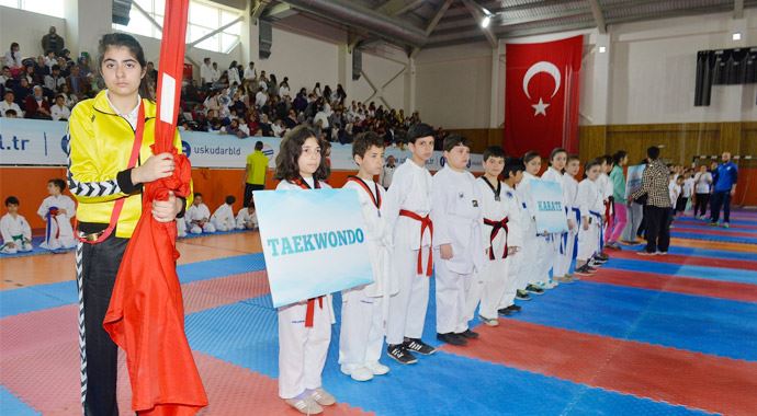 8&#039;inci Üsküdar Spor oyunları başladı