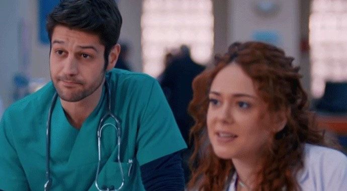 Acil Aşk Aranıyor dizisinden sürpriz karar! Acil Aşk Aranıyor dizisinden sürpriz karar!
